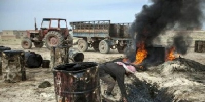 تكرير النفط بدائياً في ادلب بعد رحلة طويلة من الشرق السوري
