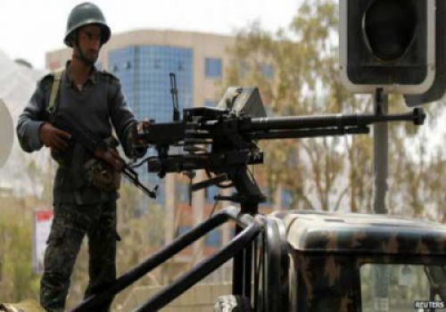 مقتل تسعة جنود و35 حوثياً على الأقل في معارك غربي اليمن