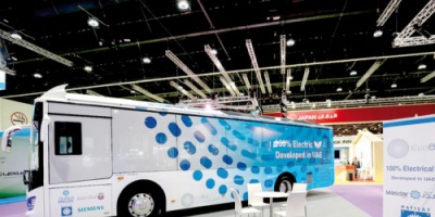 شركة أبوظبي لطاقة المستقبل تطلق الحافلة المستدامة المصنوعة في الإمارات
