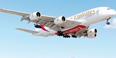 طيران الإمارات تخرج طائرة إيرباص العملاقة من طريق مسدود