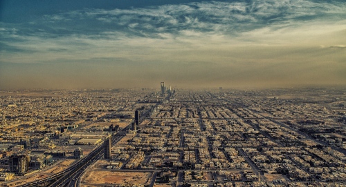 السعودية تعلن تحطم طائرة شراعية ومقتل قائدها ومرافقه
