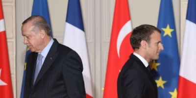 مبادرة وساطة فرنسية بين تركيا والأكراد تربك أردوغان