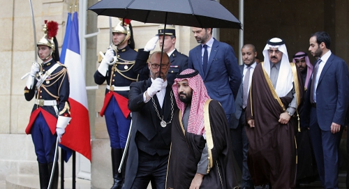 لماذا كان عشاء ماكرون مع ابن سلمان على انفراد