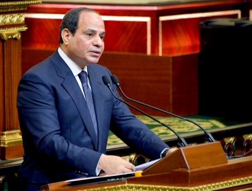 السيسي يبدأ ولايته الثانية بتحول جذري في الأولويات