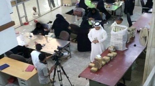 تنصل الشرعية عن مسؤوليتها حيال إنهيار العملة للتحريض ضد التحالف