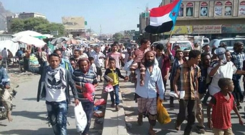 رقعة الاحتجاجات الشعبية الجنوبية ضد حكومة الشرعية تصل الضـالع