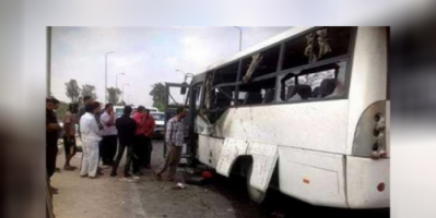 مصر : مقتل 7 وإصابة 14 آخرين في هجوم مسلح على حافلة أقباط بالمنيا