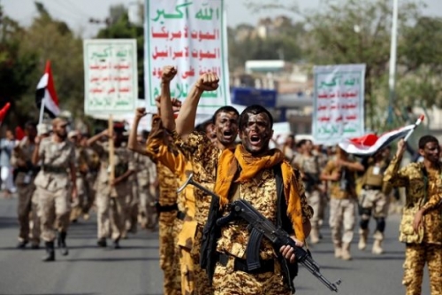 شاهد بالفيديو : المتحدث العسكري باسم الحوثيين يصف اللواء شلال شايع بذراع الإمارات ويستنكر اعتقال الارهابيين في عدن
