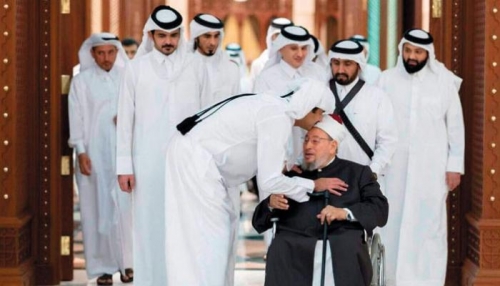 من القرضاوي للراوي.. تجنيس الأجانب فيروس ينهش في أجساد القطريين