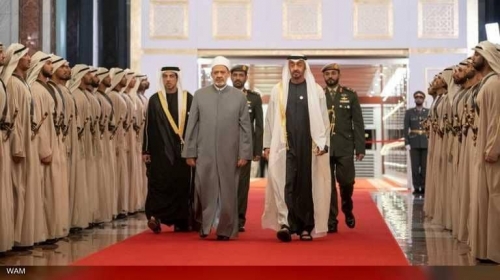 ولي عهد أبوظبي نائب القائد الأعلى للقوات المسلحة يستقبل الإمام أحمد الطيب، شيخ الأزهر،