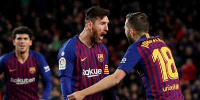 برشلونة يضع 3 خطط لضمان بقاء ميسي