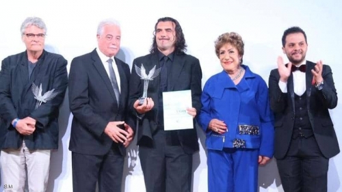 #عرض كندي يفوز بجائزة مهرجان #شرم الشيخ للمسرح