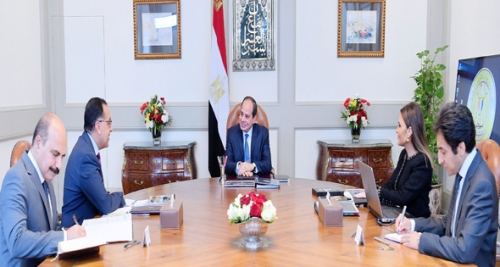 #السيسى: توفير فرص العمل وتحفيز الابتكار.. والترويج للمشروعات الكبرى