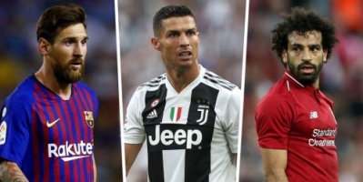 محمد صلاح وميسي ورونالدو يتنافسون على جائزة "الأفضل"