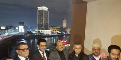  خلال 24 ساعة ... مصر تطلب مغادرة علي محسن الأحمر اراضيها