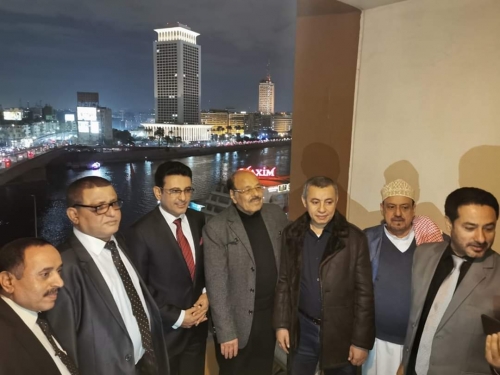  خلال 24 ساعة ... مصر تطلب مغادرة علي محسن الأحمر اراضيها