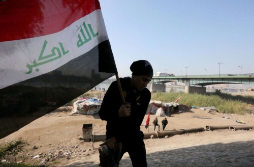 وسط مخاوف من فراغ دستوري ... متظاهرو العراق يلوّحون بالتصعيد 