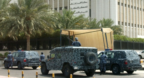 وزارة الداخلية الكويتية... الأمن يضبط شبكة "الثلاث حيتان" للاتجار بالبشر وغسيل الأموال