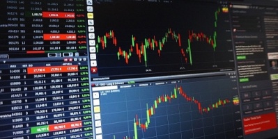 في جلسة تداول ... بورصة الكويت توقف التداولات في السوق الأول لمدة 15 دقيقة
