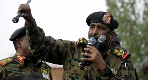 السودان .. حرس رئيس مجلس السيادة يعلن إسقاط "طائرة مسيرة" حلقت فوق منزل البرهان