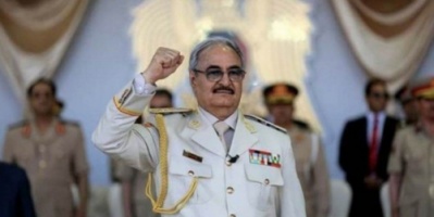 ليبيا ... المشير خليفة حفتر يعلن قبول تفويض الليبيين للجيش لإدارة البلاد