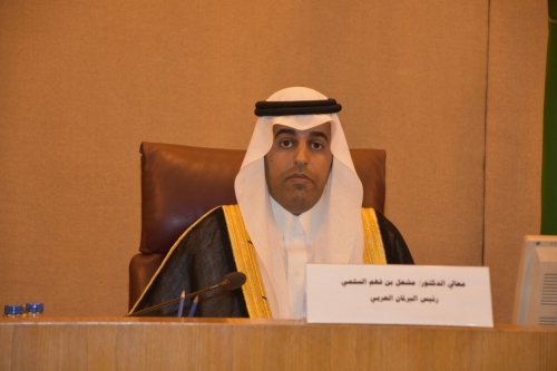 البرلمان العربي يطالب بضرورة الإلتزام باتفاق الرياض وتوحيد الصفوف لمواجهة انقلاب ميليشيا الحوثي