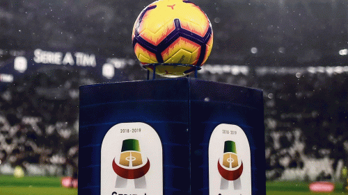الحياة تعود تدريجيا إلى ملاعب أوروبية من دون جمهور وأخرى تنتظر استئناف الدوريات