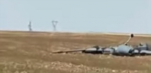 الجزائر .. تحطم طائرة بدون طيار صينية الصنع بالقرب من قاعدة بئر الرقعة الجوية