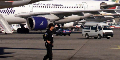 الجزائر .. طائرات عسكرية تواصل نقل المستلزمات والمعدات الطبية من الصين