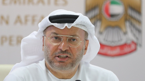 قرقاش .. الاستغلال السياسي للقضايا الكبرى عنوان السياسة الإقليمية بكل أسف