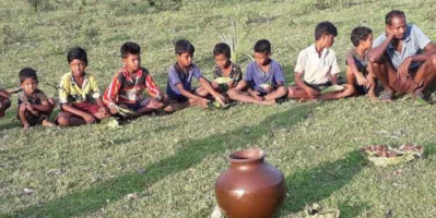 قرية تجبر أطفالها على شرب الكحول بذريعة وقايتهم من كورونا
