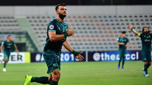 عمر السومة يهدد رقم الشمراني "التاريخي" ويشعل الصراع على لقب الهداف