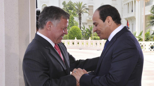 الجيش المصري يرسل طائرة عسكرية محملة بالمساعدات إلى الأردن