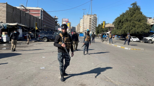 العراق .. عشرات القتلى والجرحى جراء تفجير انتحاري مزودج وسط بغداد