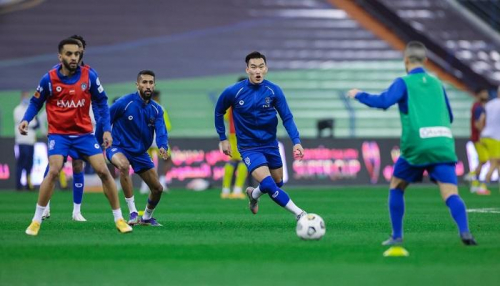 الدوري السعودي.. صدمة جديدة للهلال.. ونجم يونايتد على أعتاب الشباب