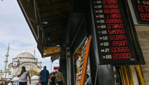 تركيا تفقد 23 مليار دولار في معركة إنفاذ الليرة