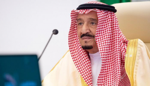 العاهل السعودي مغردا: نتمنى الأمن والسلام للعالم في رمضان