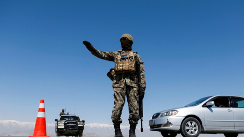 13 قتيلا بتفجير قنابل زرعت على طرق جنوبي ووسط أفغانستان
