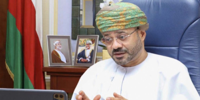 وزير الخارجية العماني: طريق حل الأزمة اليمنية يمر عبر بوابة وقف إطلاق النار