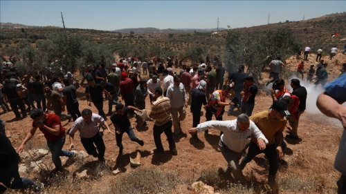 بينهم 19 بالرصاص الحي والمطاطي.. الجيش الإسرائيلي يُصيب عشرات الفلسطينيين بالضفة
