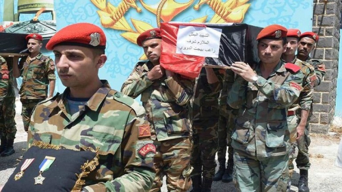 سوريا.. تشييع 7 عسكريين قضوا في القصف الإسرائيلي على حمص