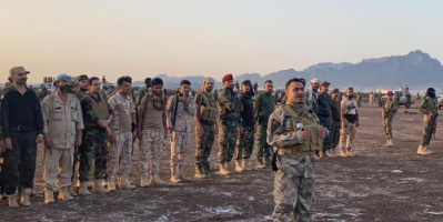 العميد الخيلي يكلف قيادات لوحدات قوات الطوارئ في المناطق الأمنية بعدن.