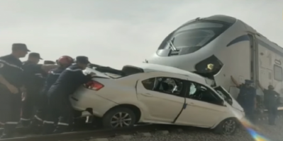 مقتل شخصين إثر اصطدام قطار بسيارة في الجزائر 
