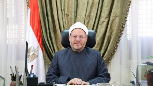مفتي مصر يدعو لإصدار تشريع قانوني لإبعاد غير المتخصصين عن الفتوى