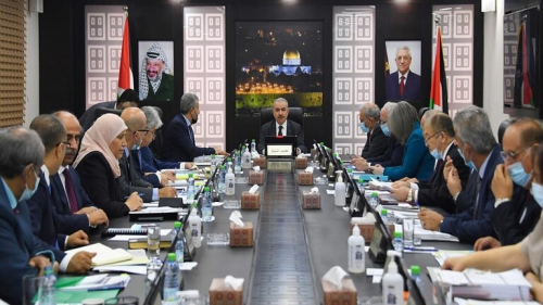 القادمون من دول الخليج يثيرون مخاوف الحكومة الفلسطينية والتشديد على حجرهم المنزلي بسبب متحور "دلتا"