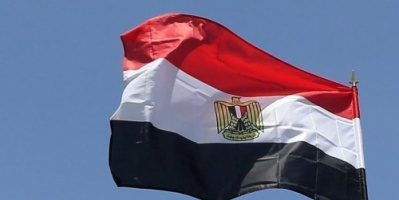 تضمن رقص عدد من الشبان بأسطوانات الغاز وطفايات الحريق 
