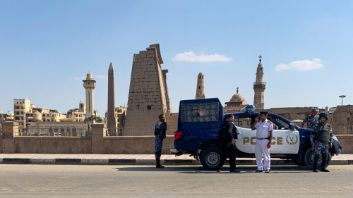 مصر.. الأمن يضبط طنا من أحجار خام الذهب