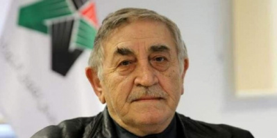 وفاة نائب رئيس "الائتلاف الوطني السوري" عقاب يحيى في إسطنبول بعد صراع مع المرض