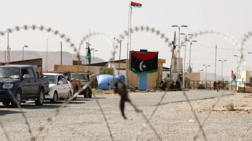 ليبيا تتخذ إجراءات لمساعدة رعاياها العالقين بتونس على العودة