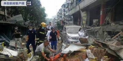 انهيار جزئي لفندق بشرق الصين ومخاوف من وجود أشخاص تحت الأنقاض